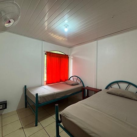 Kalunay Hostel Puerto Viejo de Talamanca Ngoại thất bức ảnh