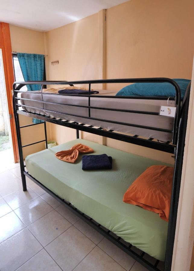 Kalunay Hostel Puerto Viejo de Talamanca Ngoại thất bức ảnh