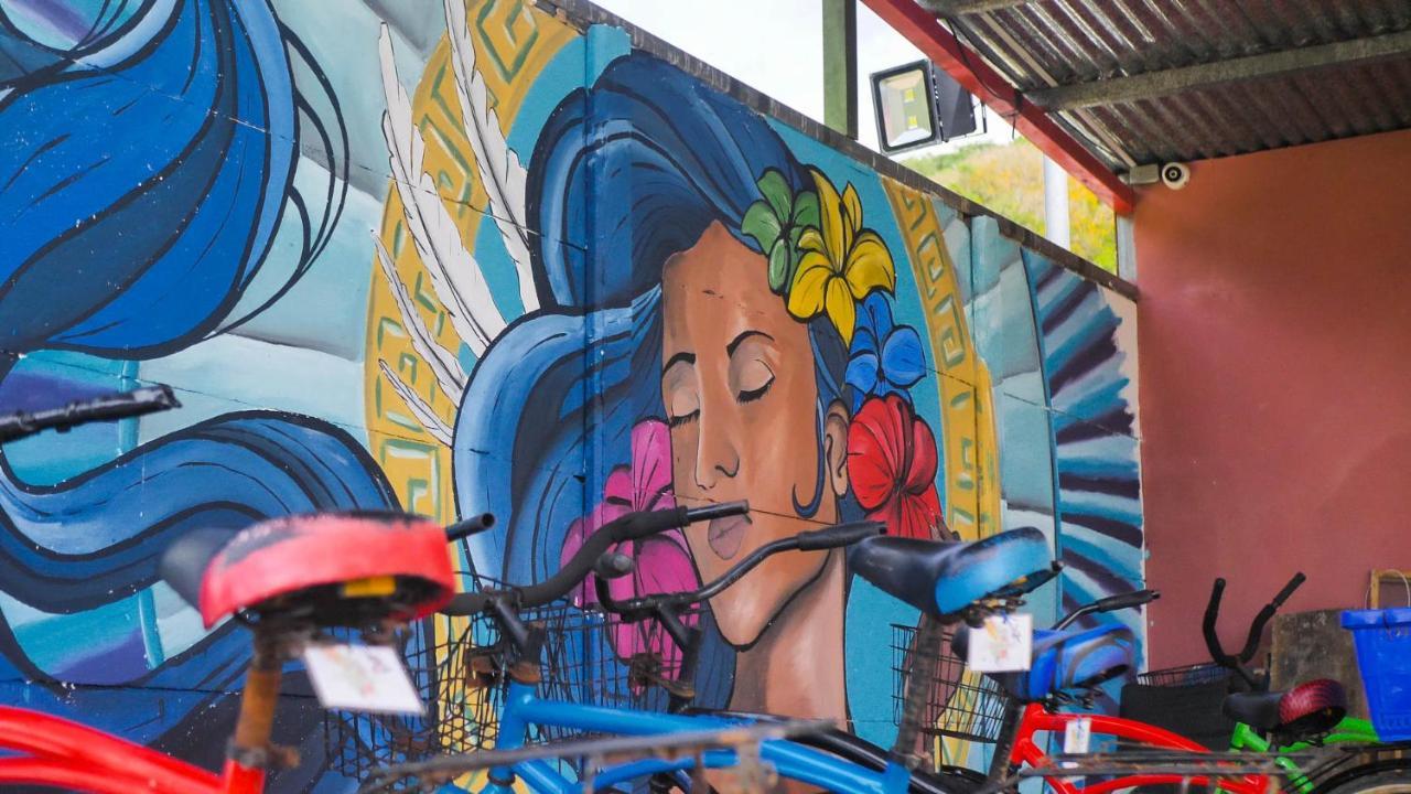 Kalunay Hostel Puerto Viejo de Talamanca Ngoại thất bức ảnh