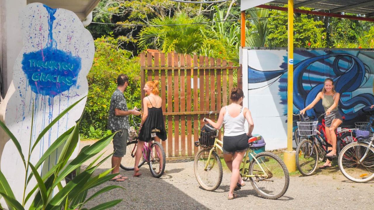Kalunay Hostel Puerto Viejo de Talamanca Ngoại thất bức ảnh