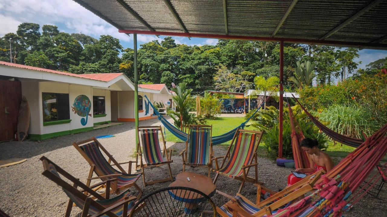 Kalunay Hostel Puerto Viejo de Talamanca Ngoại thất bức ảnh