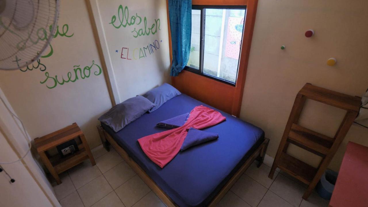 Kalunay Hostel Puerto Viejo de Talamanca Ngoại thất bức ảnh